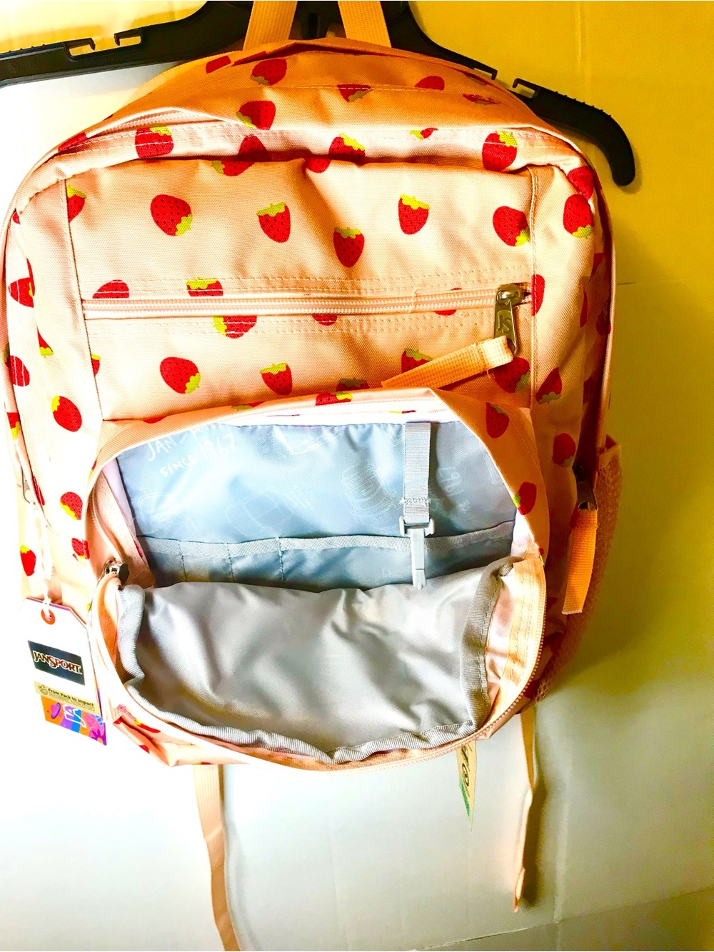 Jansport XL Big Student Strawberry Shower Backpack NWT - Picture 7 of 11